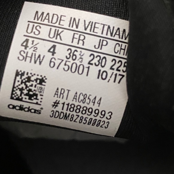 ADIDAS KID SIZE - Picture 5 of 5